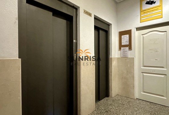 Appartement · Herverkoop - Torrevieja · Centro · Alicante · Spanje