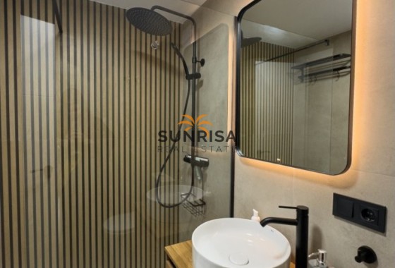 Appartement · Herverkoop - Torrevieja · Centro · Alicante · Spanje