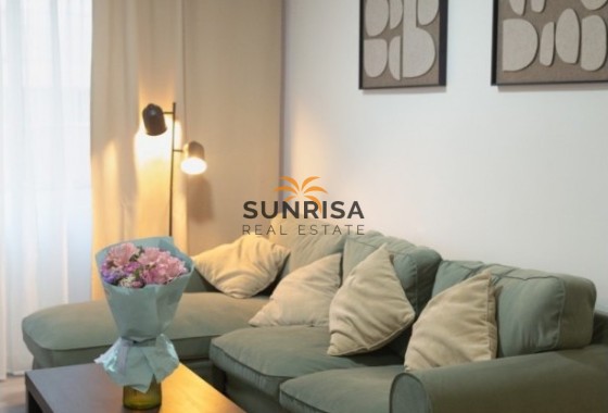 Appartement · Herverkoop - Torrevieja · Centro · Alicante · Spanje