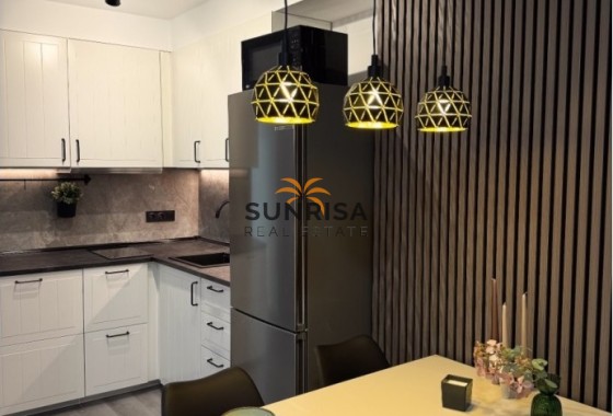 Appartement · Herverkoop - Torrevieja · Centro · Alicante · Spanje
