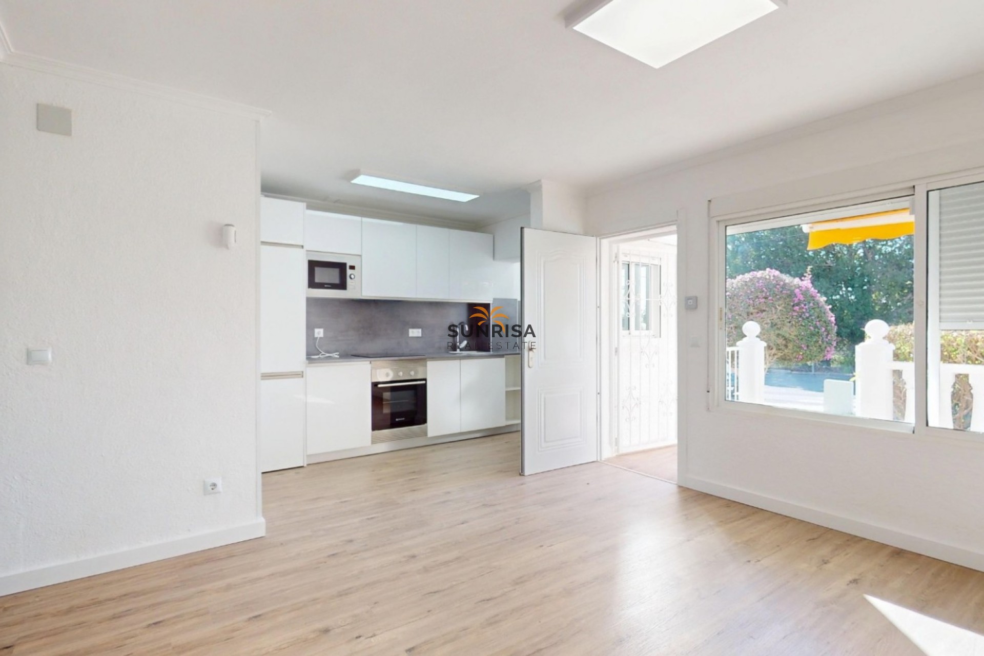 Resale - Apartment - Orihuela Costa