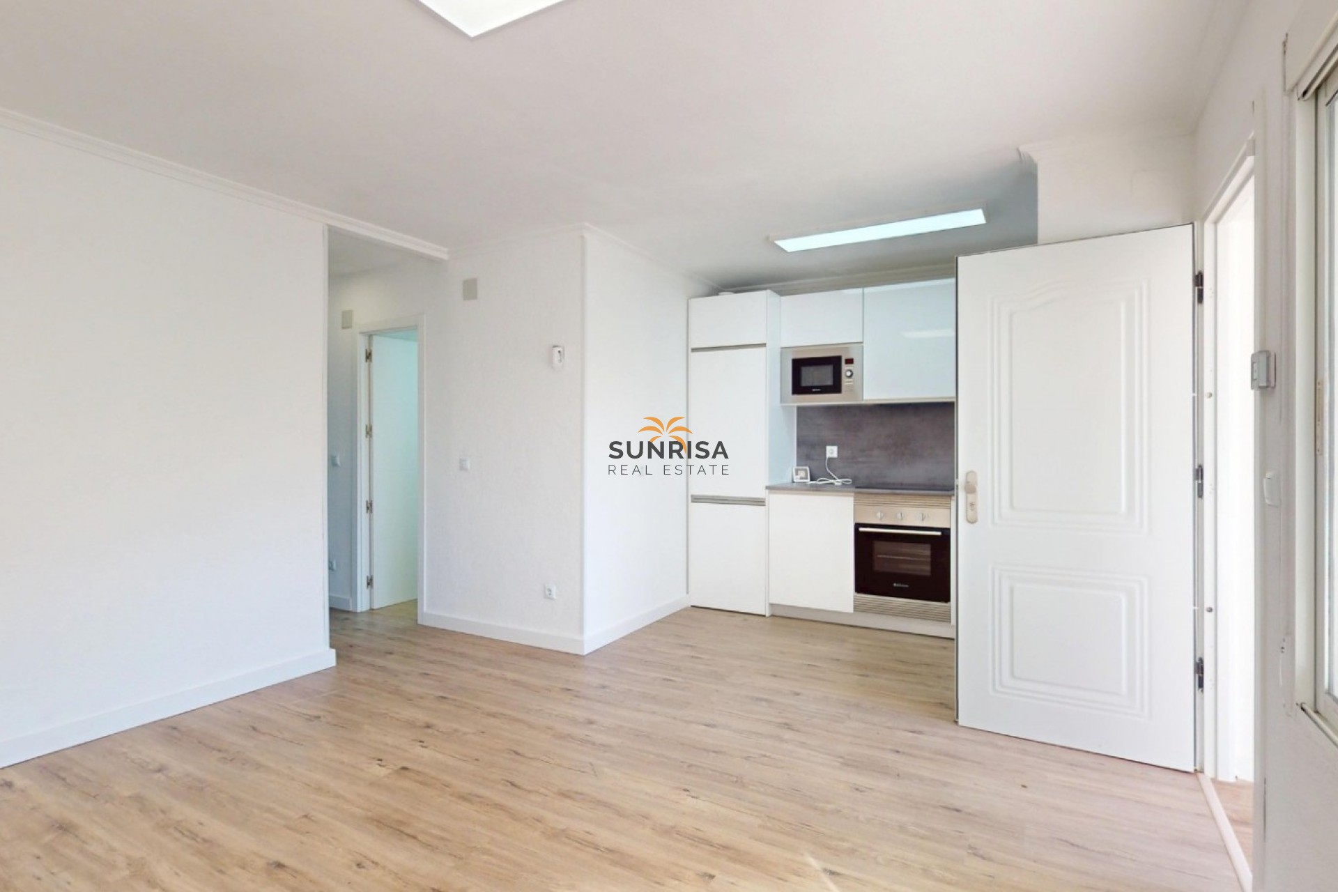 Resale - Apartment - Orihuela Costa
