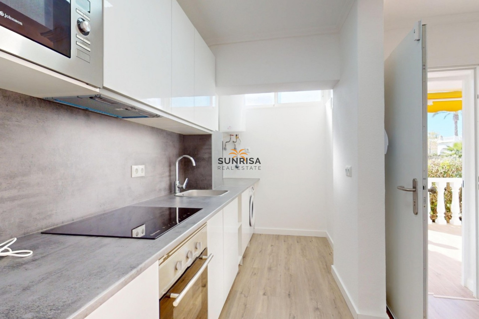 Resale - Apartment - Orihuela Costa