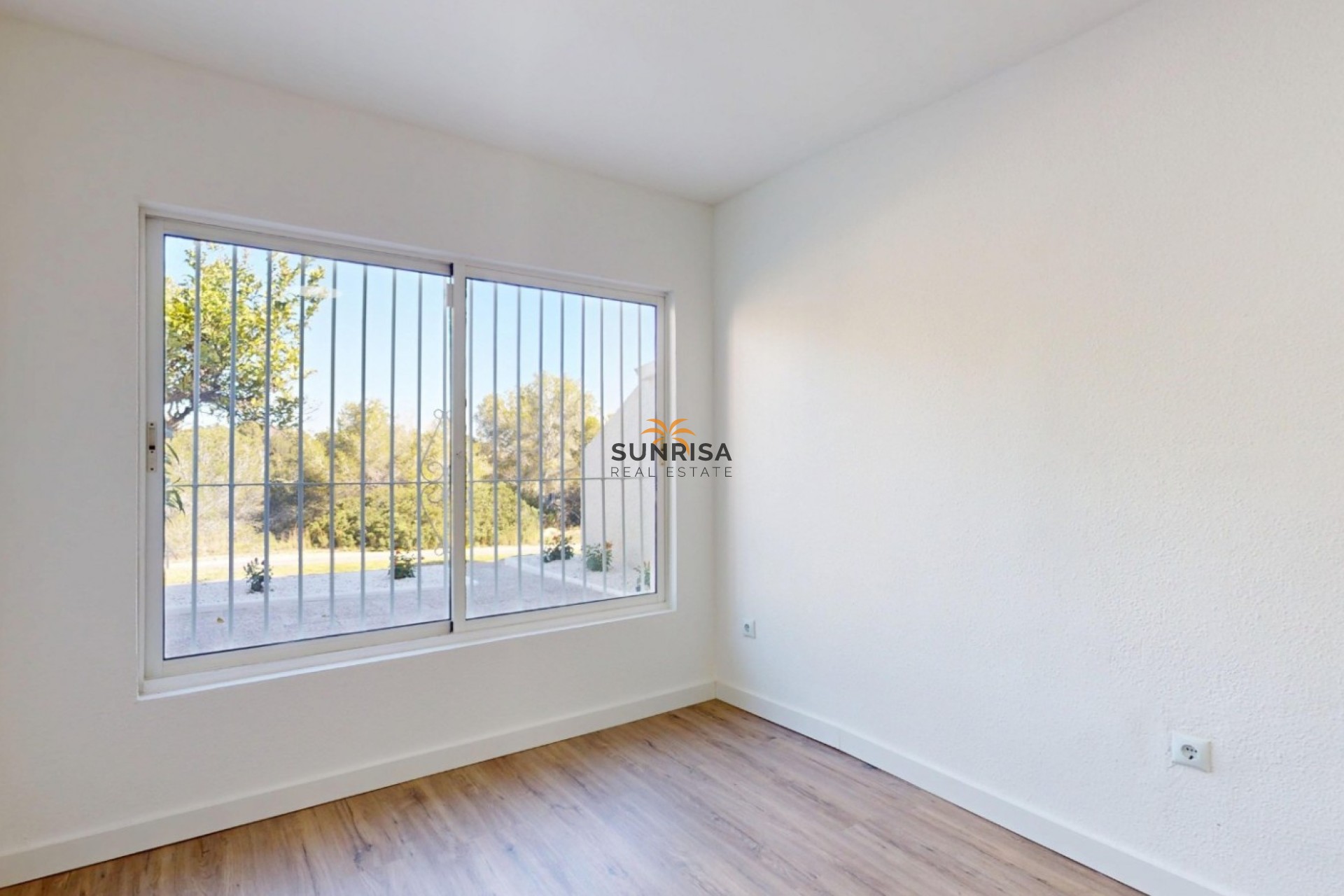 Resale - Apartment - Orihuela Costa