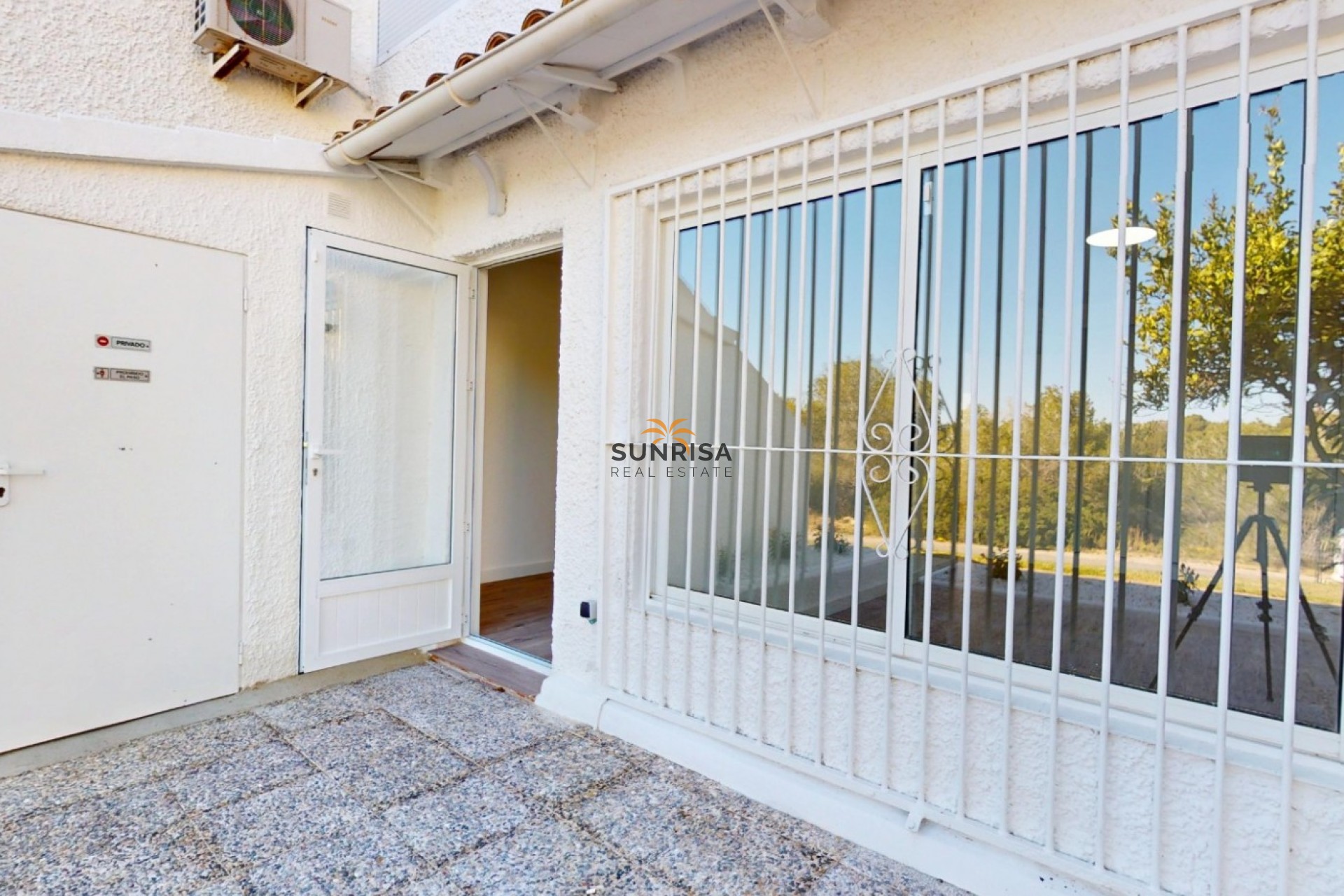 Resale - Apartment - Orihuela Costa