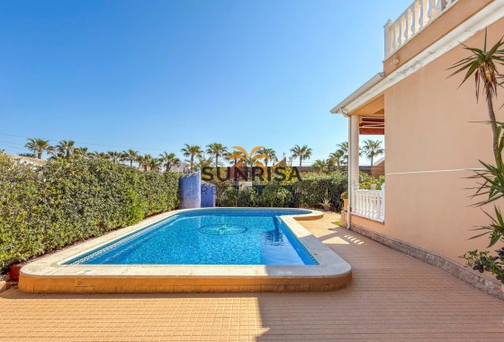 Villa · Resale - Torrevieja · Torrelamata - La Mata · Alicante · Spain