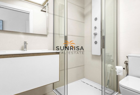 Apartamento · Reventa - Torrevieja · Los Balcones · Alicante · España