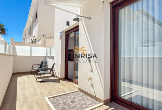 Apartamento · Reventa - Torrevieja · Los Balcones · Alicante · España