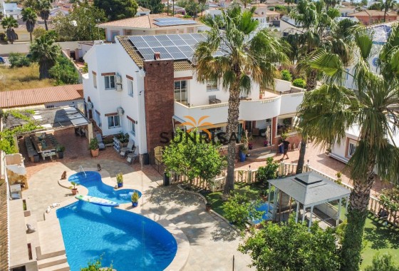 Villa · Reventa - Cuidad Quesada · Alicante · España