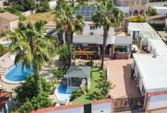 Villa · Reventa - Cuidad Quesada · Alicante · España