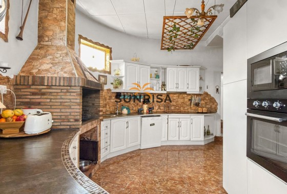 Villa · Reventa - Cuidad Quesada · Alicante · España