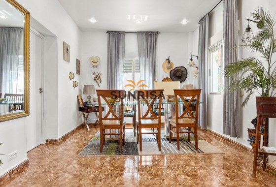 Villa · Reventa - Cuidad Quesada · Alicante · España