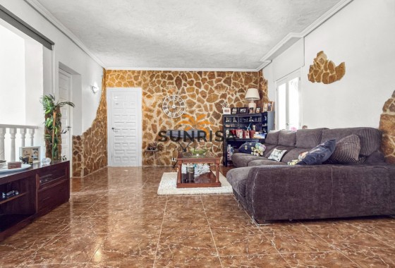 Villa · Reventa - Cuidad Quesada · Alicante · España