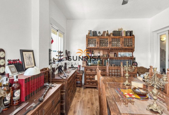 Villa · Reventa - Cuidad Quesada · Alicante · España