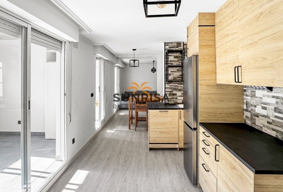 Appartement · Herverkoop - Torrevieja · Centro · Alicante · Spanje