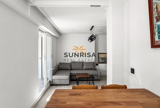 Appartement · Herverkoop - Torrevieja · Centro · Alicante · Spanje