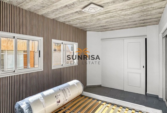 Appartement · Herverkoop - Torrevieja · Centro · Alicante · Spanje