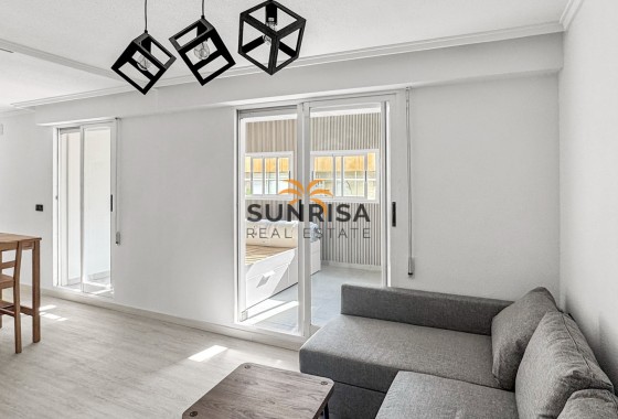 Appartement · Herverkoop - Torrevieja · Centro · Alicante · Spanje
