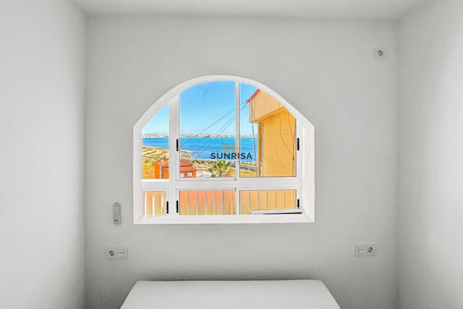 Resale - Apartment - Orihuela Costa
