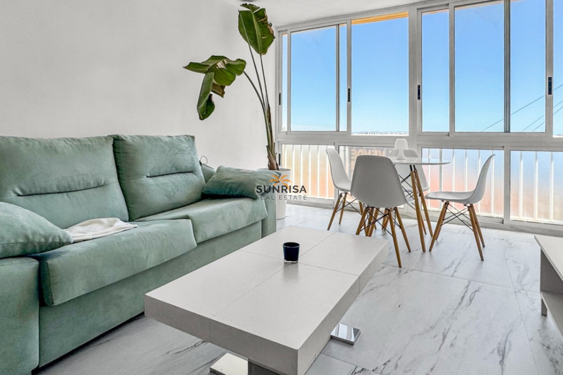 Resale - Apartment - Orihuela Costa
