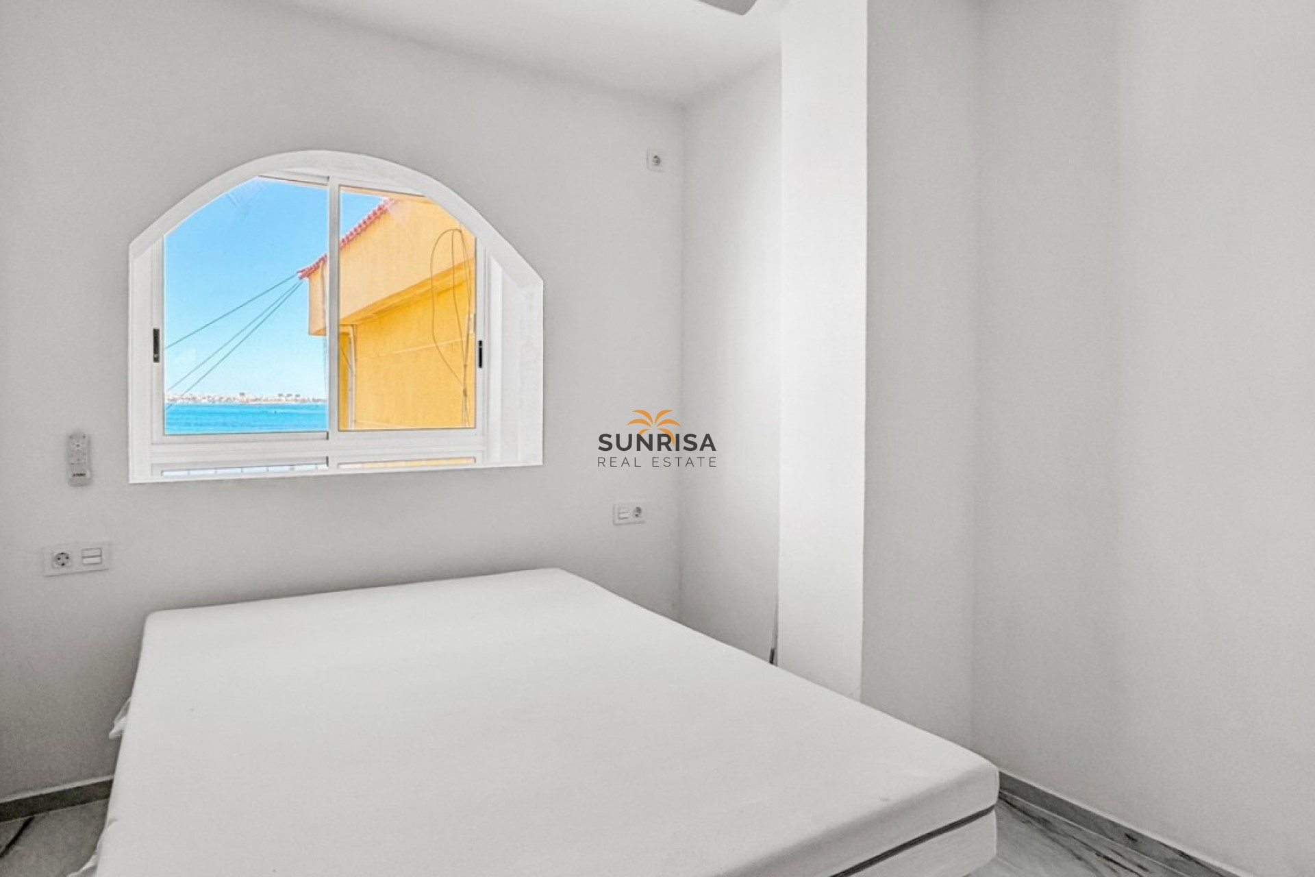 Resale - Apartment - Orihuela Costa