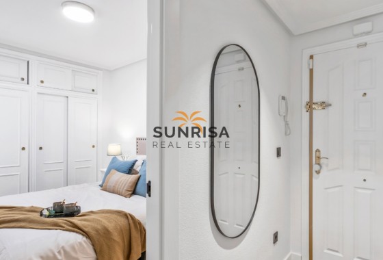 Apartamento · Reventa - Orihuela Costa · La Florida · Alicante · España