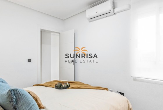 Apartamento · Reventa - Orihuela Costa · La Florida · Alicante · España