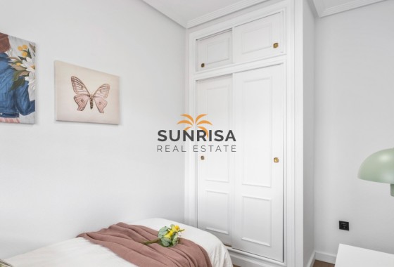 Apartamento · Reventa - Orihuela Costa · La Florida · Alicante · España
