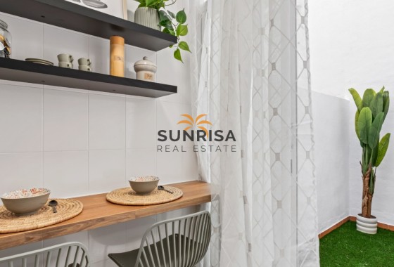 Apartamento · Reventa - Orihuela Costa · La Florida · Alicante · España