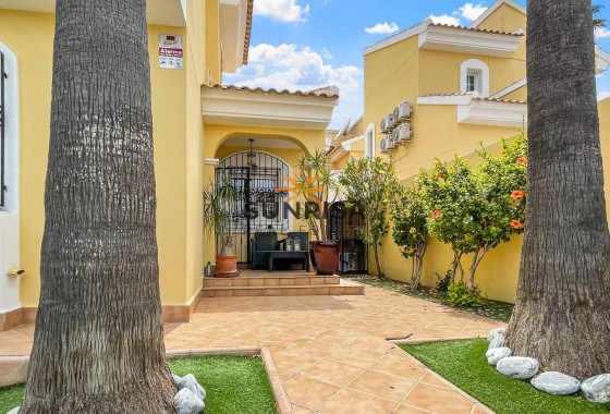 Villa · Reventa - Orihuela Costa · Los Dolses · Alicante · España