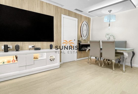 Appartement · Herverkoop - Torrevieja · Centro · Alicante · Spanje