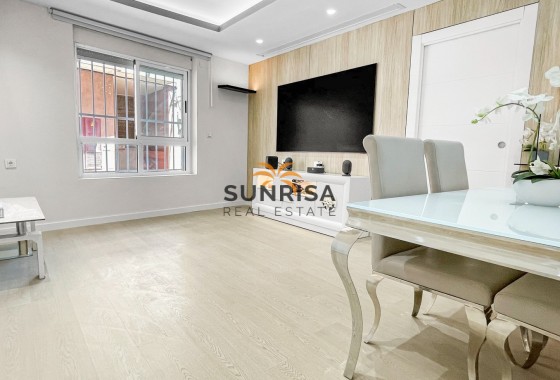 Appartement · Herverkoop - Torrevieja · Centro · Alicante · Spanje