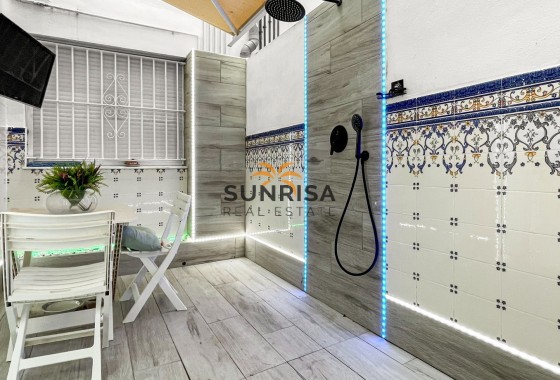 Appartement · Herverkoop - Torrevieja · Centro · Alicante · Spanje
