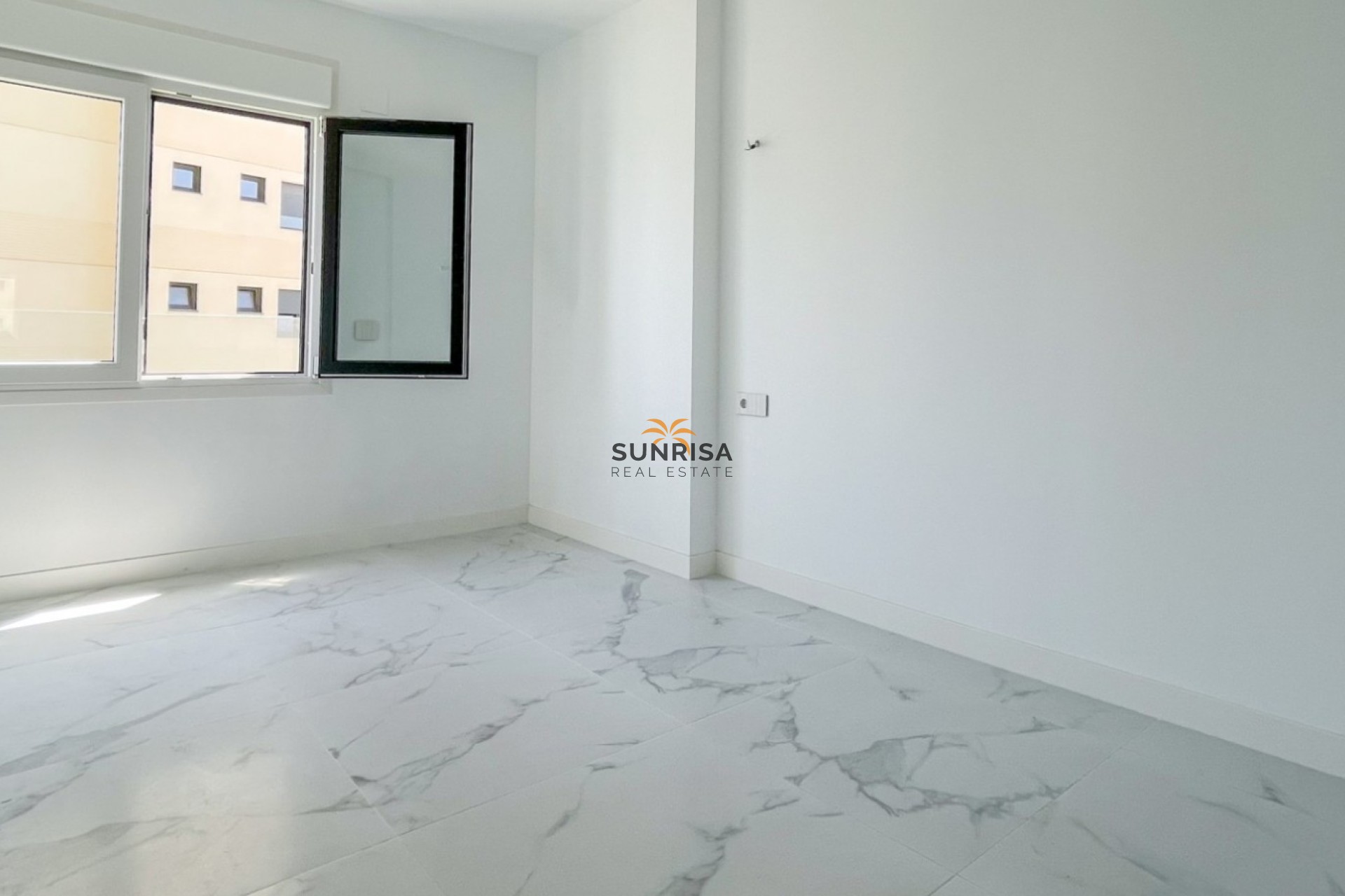 Resale - Apartment - Orihuela Costa
