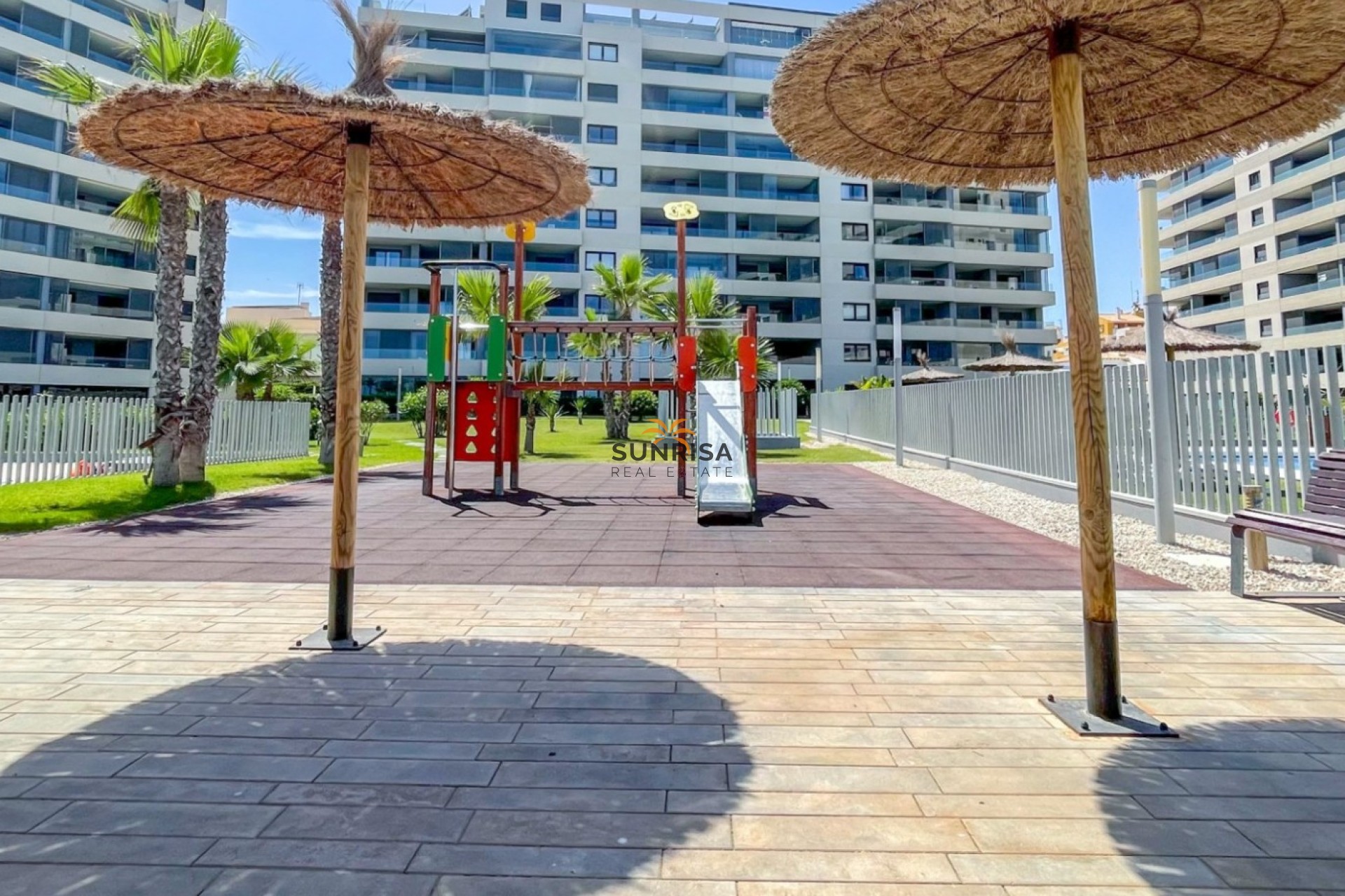 Resale - Apartment - Orihuela Costa