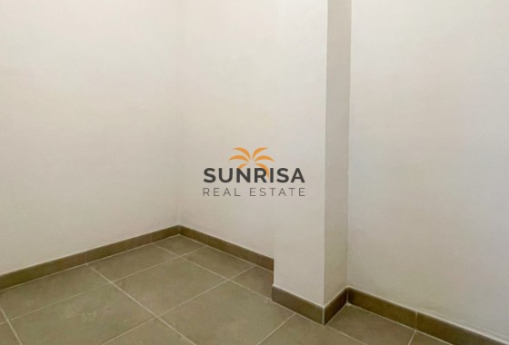 Apartamento · Reventa - Orihuela Costa · Punta Prima · Alicante · España