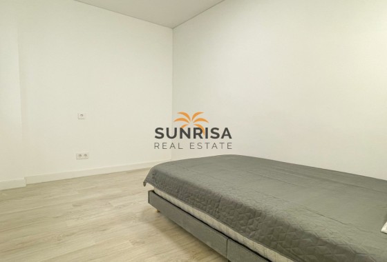 Apartamento · Reventa - Torrevieja · El Acequión - Los Náufragos · Alicante · España