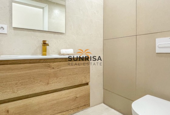 Apartamento · Reventa - Torrevieja · El Acequión - Los Náufragos · Alicante · España