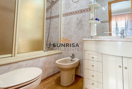 Apartamento · Reventa - Torrevieja · El Acequión - Los Náufragos · Alicante · España