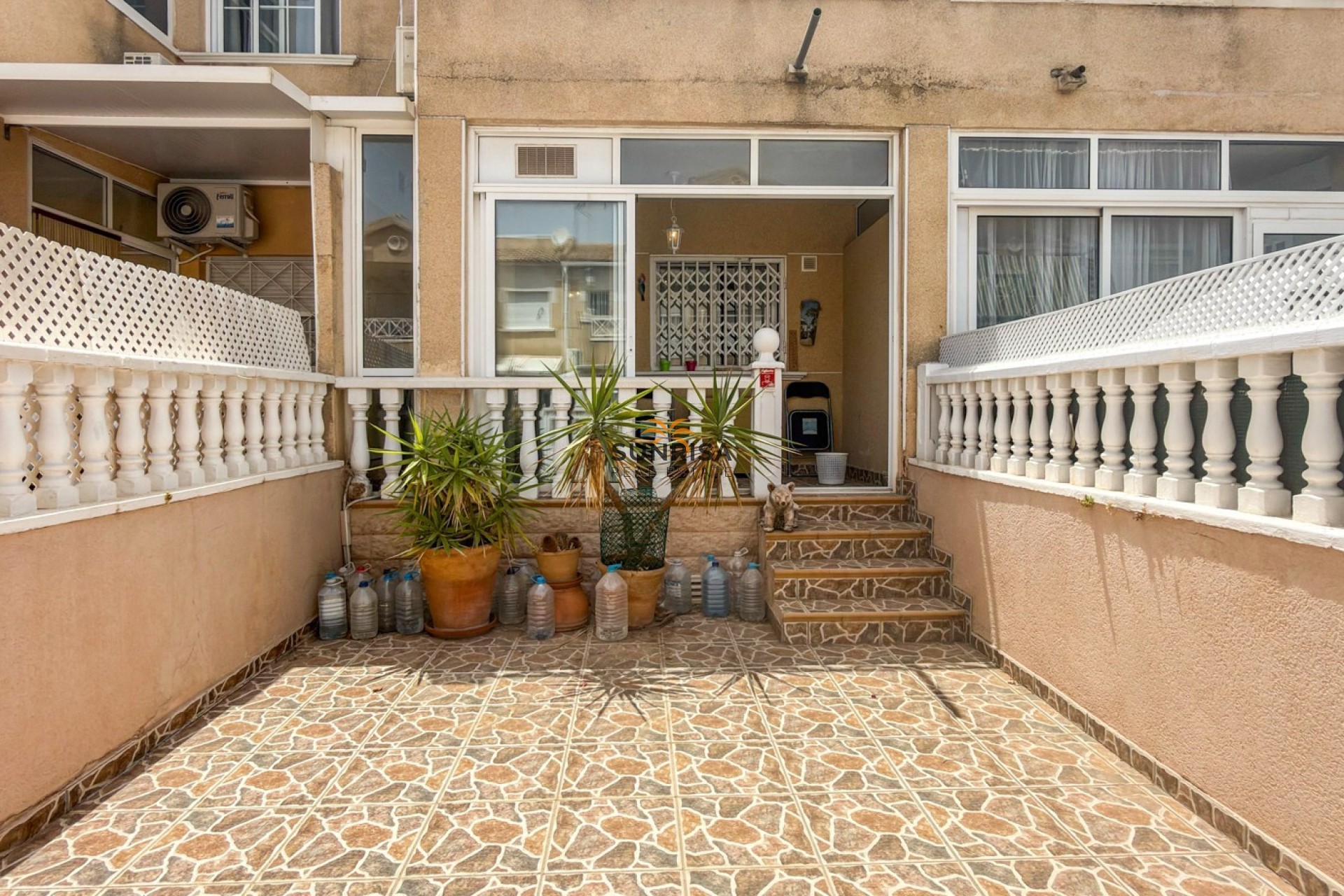 Herverkoop - Herenhuis - Torrevieja