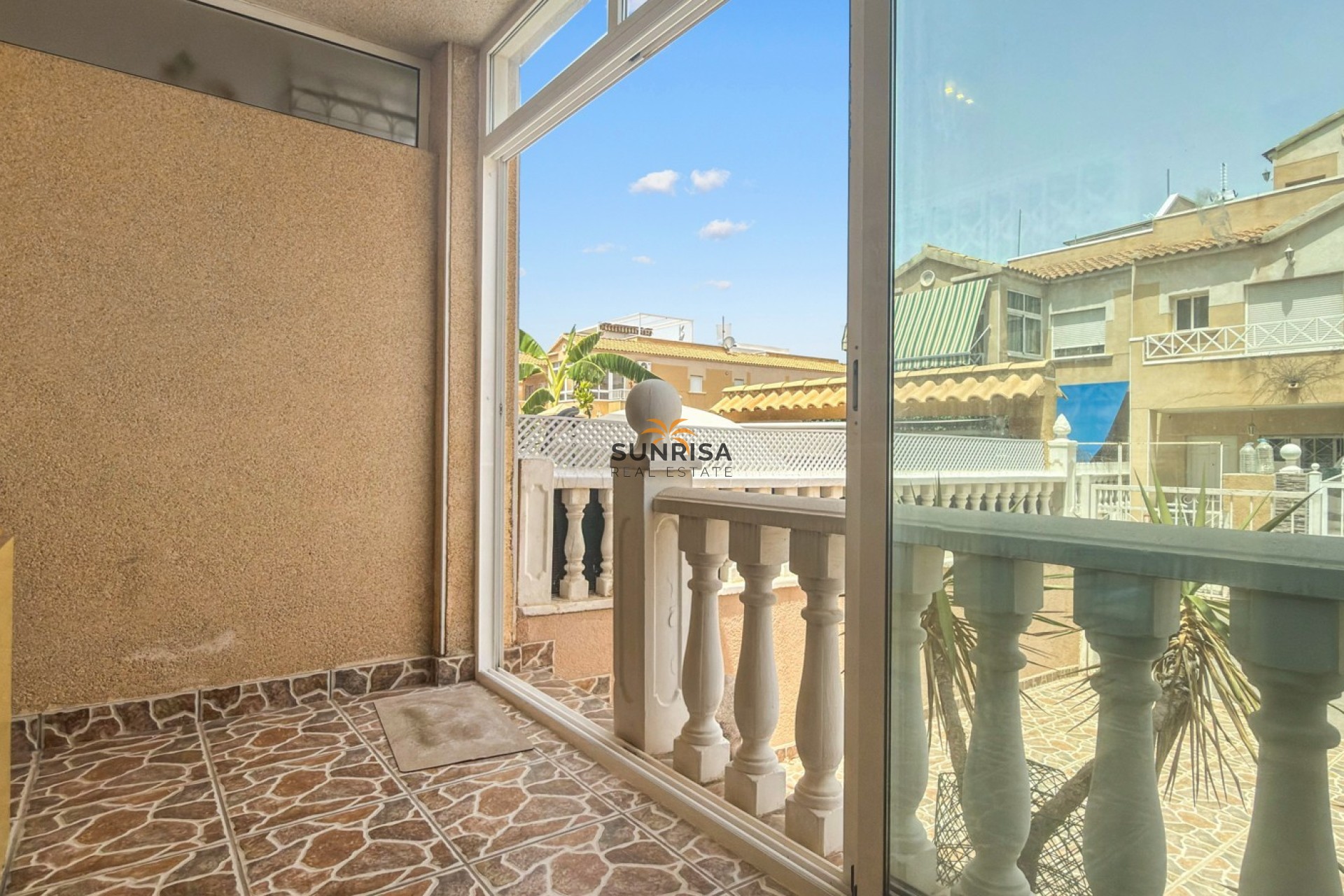 Herverkoop - Herenhuis - Torrevieja