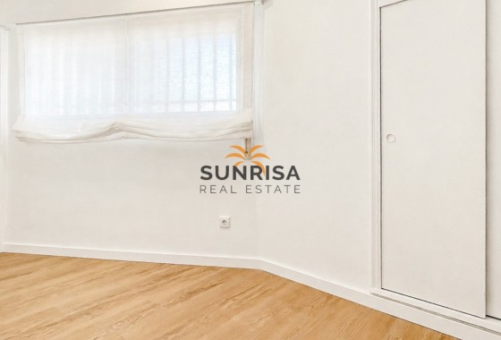 Apartamento · Reventa - Orihuela Costa · Cabo Roig · Alicante · España