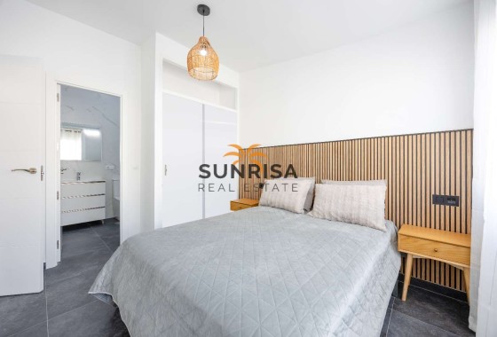 Appartement · Location à long terme - Torrevieja · Alicante · Espagne