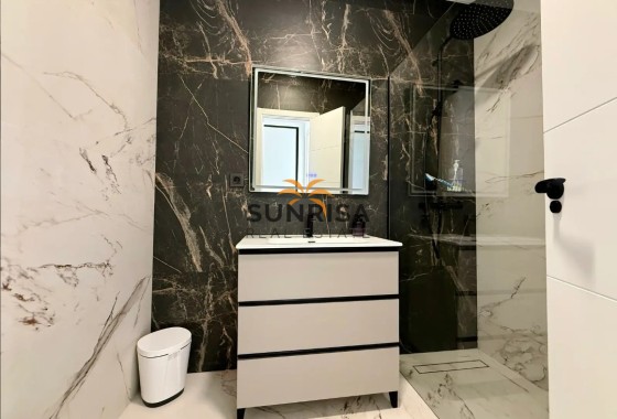 Apartamento · Reventa - Torrevieja · LOS BALCONES - LOS ALTOS · Alicante · España