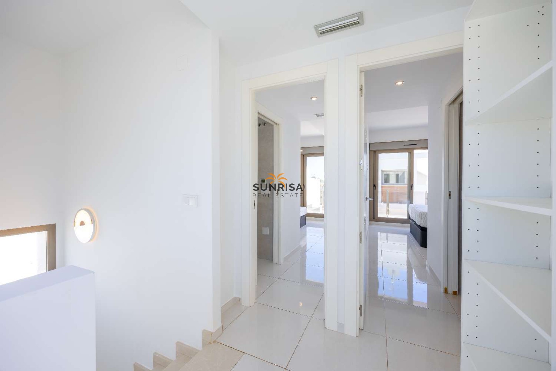 Alquiler a largo plazo - Casa - Orihuela