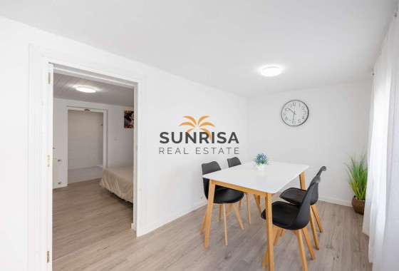 Villa · Reventa - Orihuela Costa · Villamartín - Las Filipinas · Alicante · España