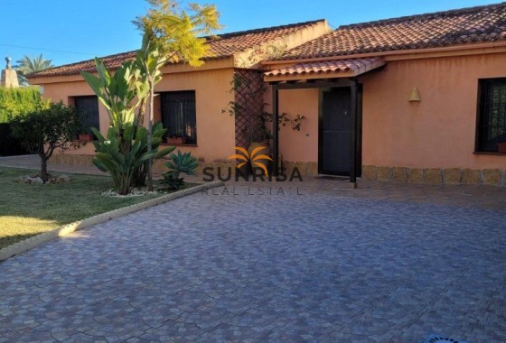 Villa · Reventa - Torrevieja · Alicante · España