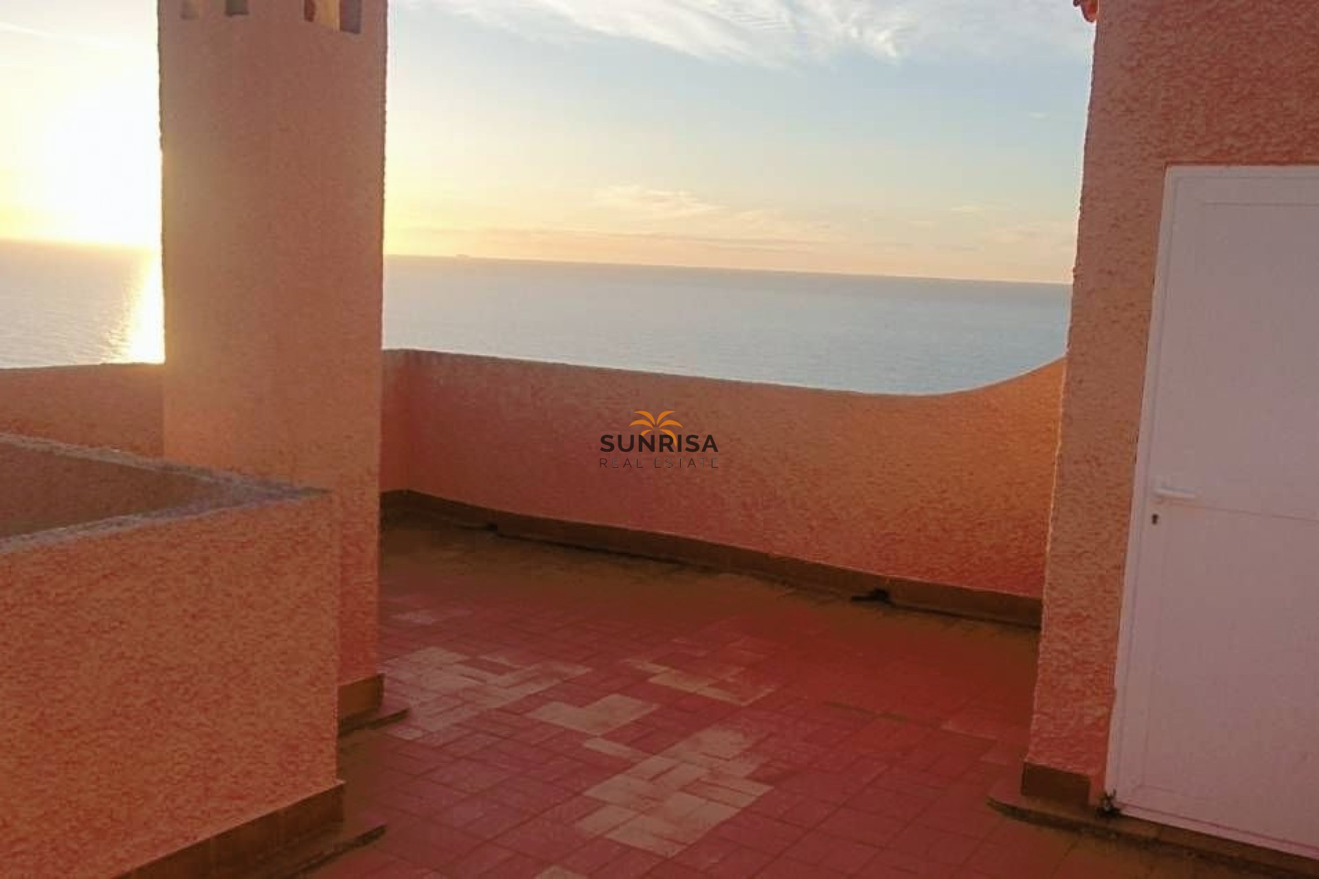 Resale - Villa - El Campello