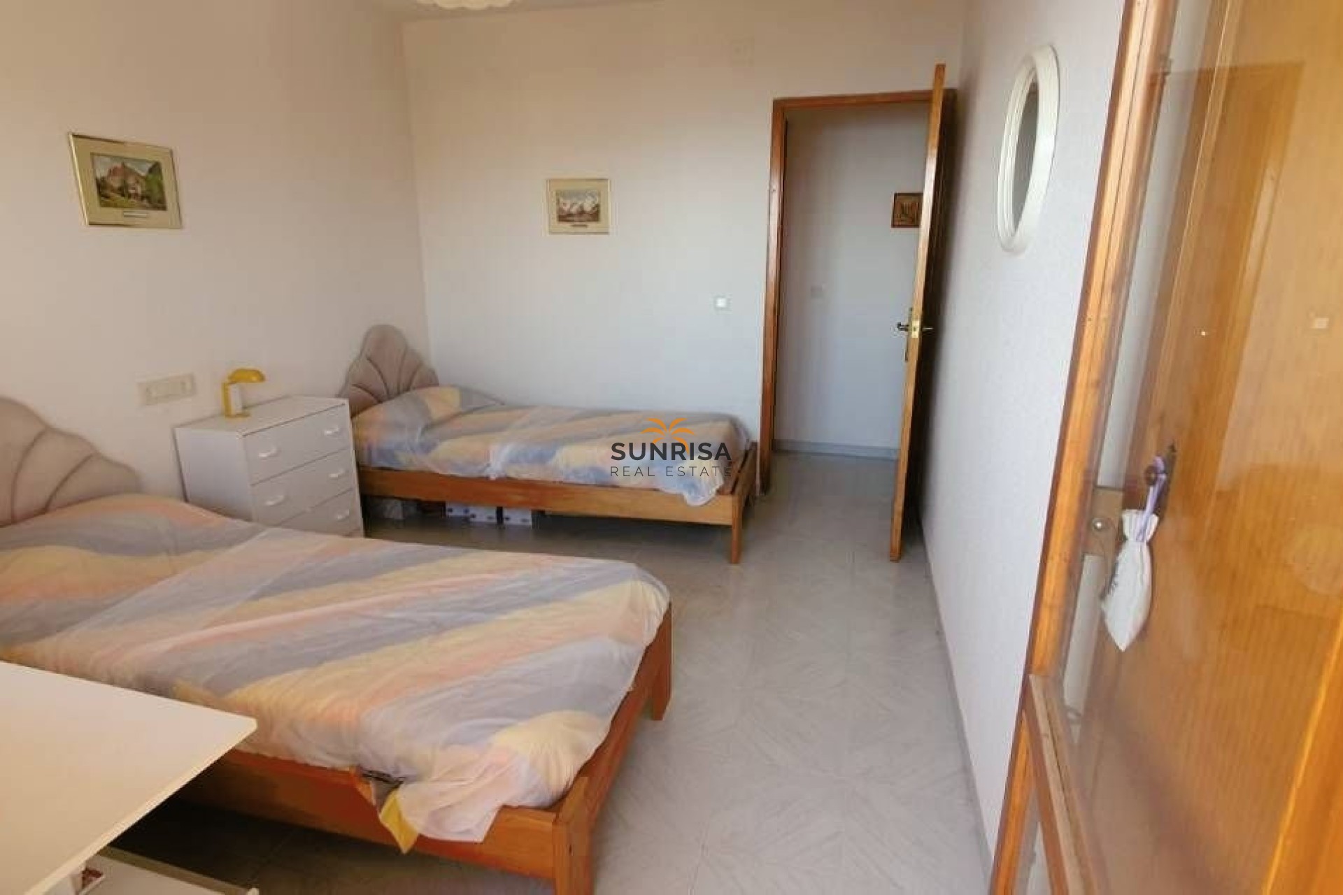 Resale - Villa - El Campello
