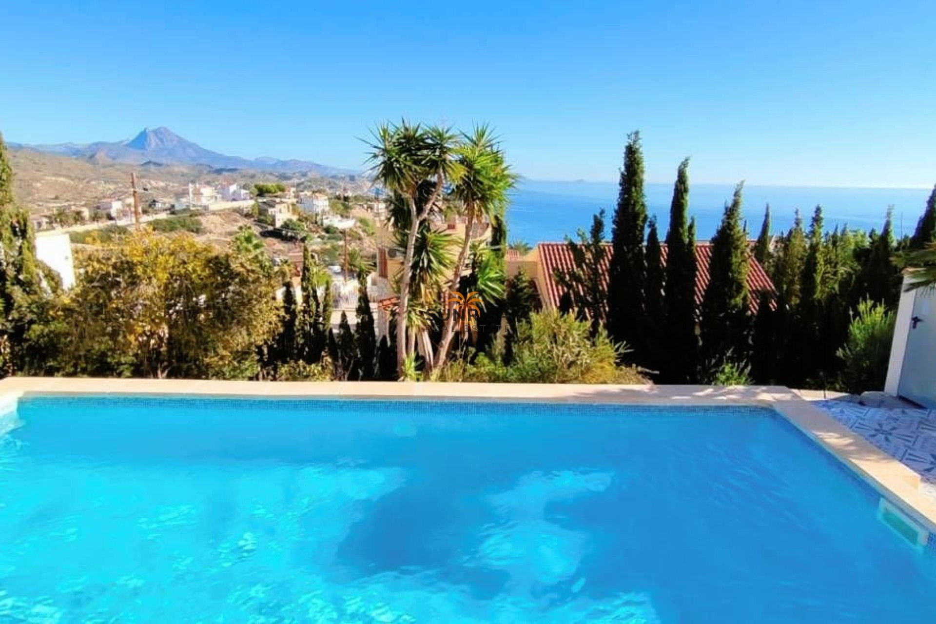 Resale - Villa - El Campello